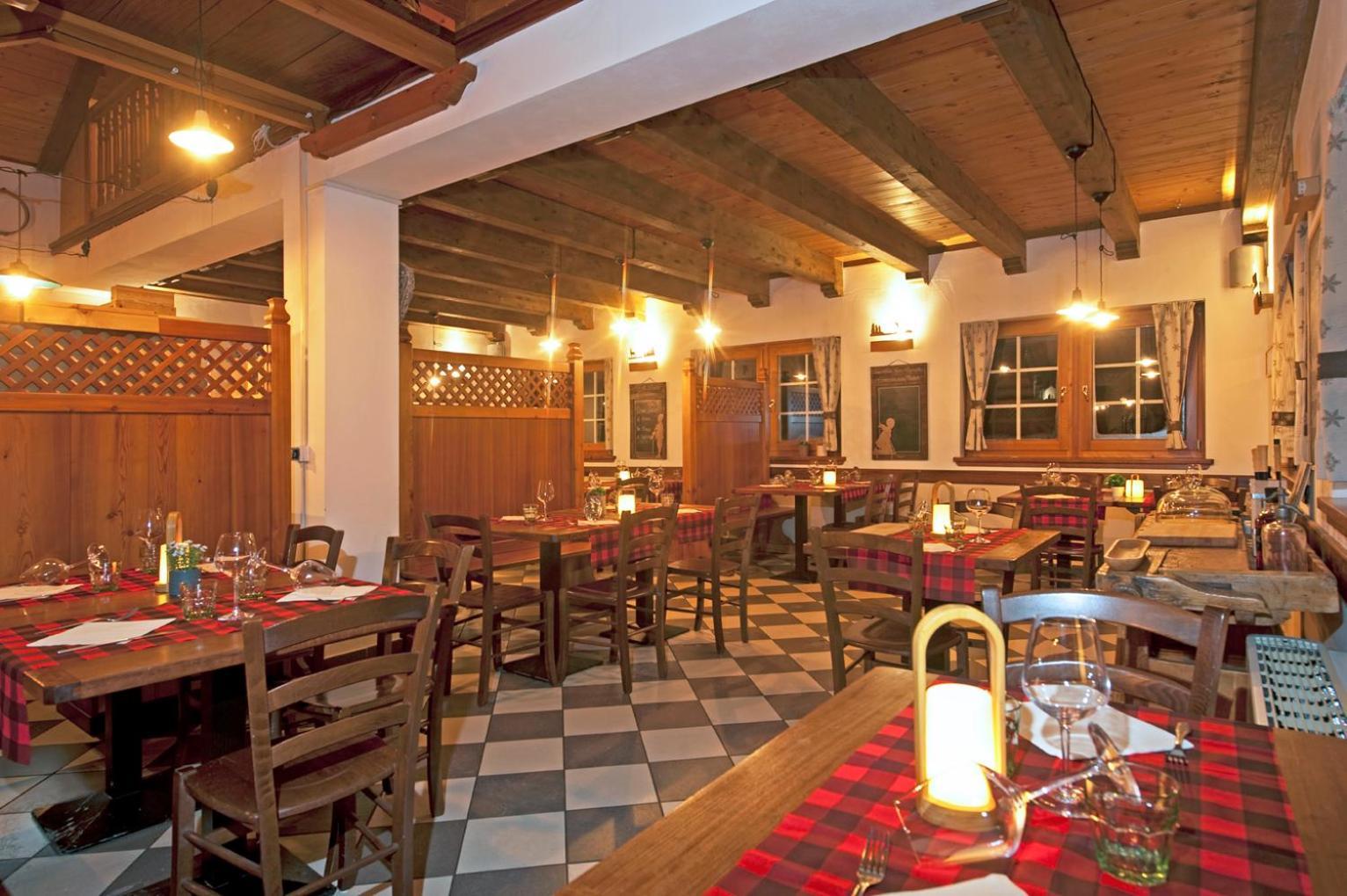 Aalts Dorf Hotel Riale  Ngoại thất bức ảnh